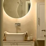 Luxury A’more
