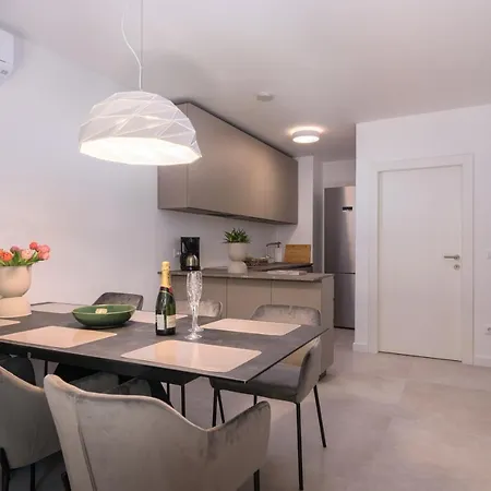 Apartament Luxury A'more *